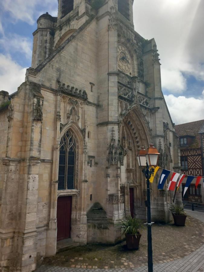 Appartement Le Leon à Honfleur Extérieur photo